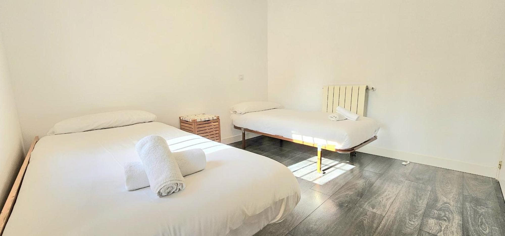 Apartamento Para 5 Personas Cerca De Ifema Y Aeropuerto Alquiler Temporal Madrid Extérieur photo