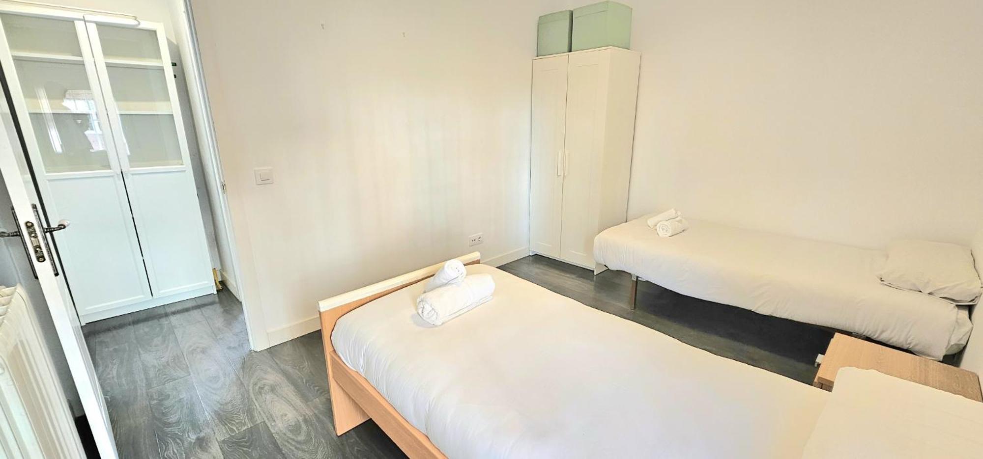 Apartamento Para 5 Personas Cerca De Ifema Y Aeropuerto Alquiler Temporal Madrid Extérieur photo